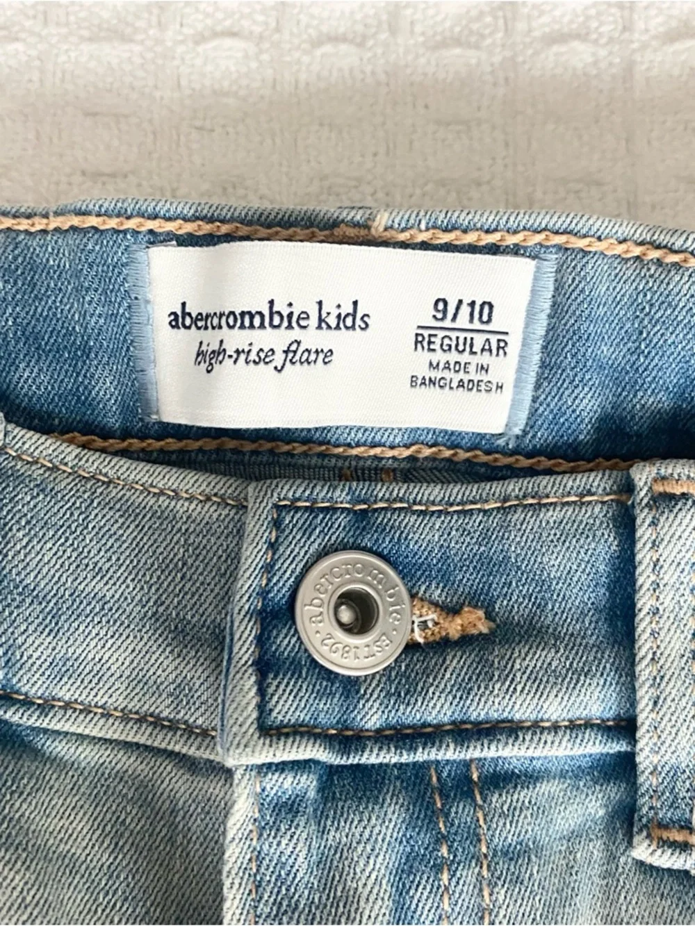 abercrombie kids Light Blue high rise flare Jeans with Distressed Details 9/10R